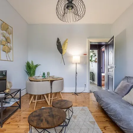 Appartement F3 Av République Avec Garage *